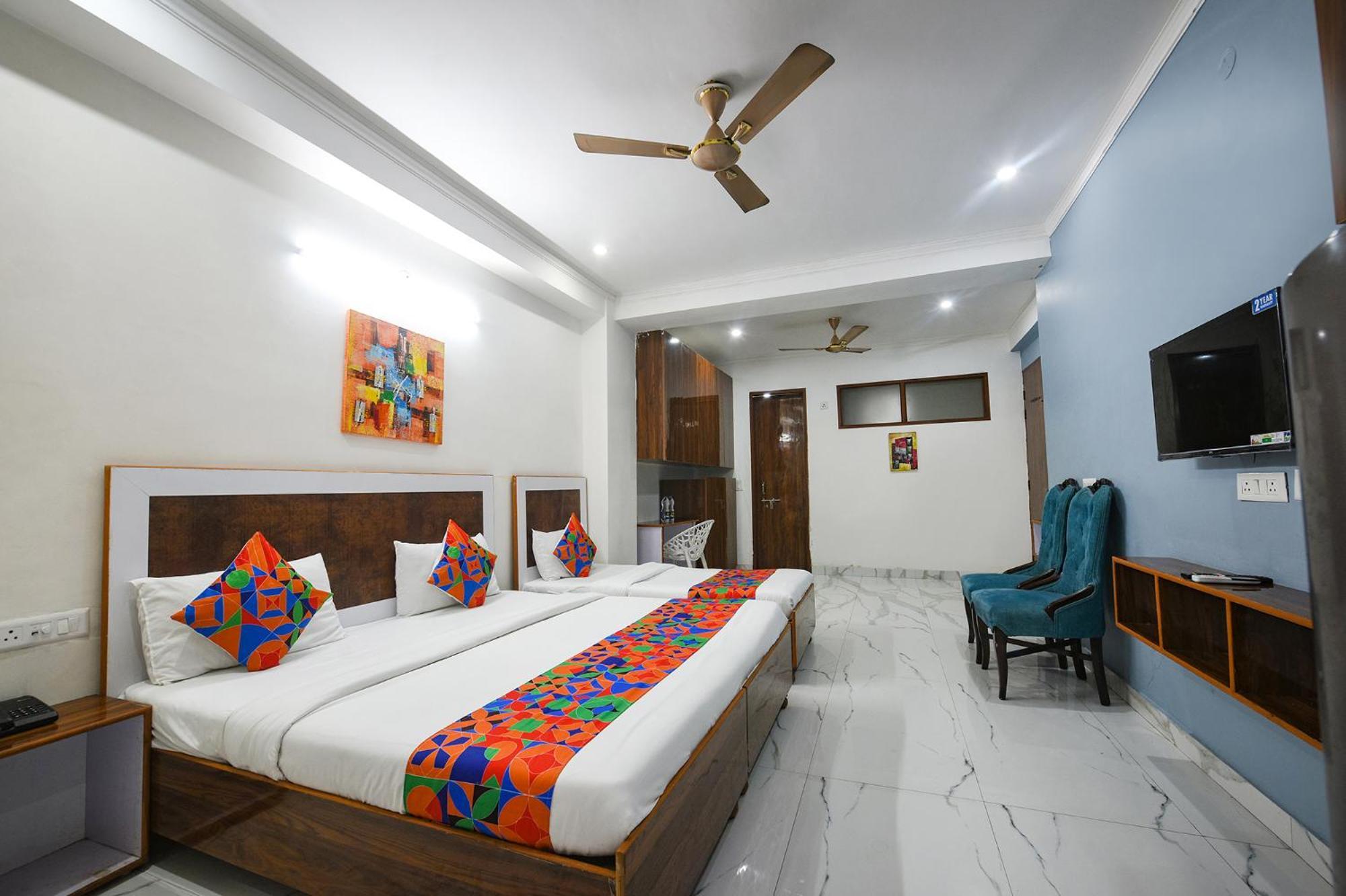 Fabhotel Wonderland Studio Rooms คูร์เคาน์ ภายนอก รูปภาพ