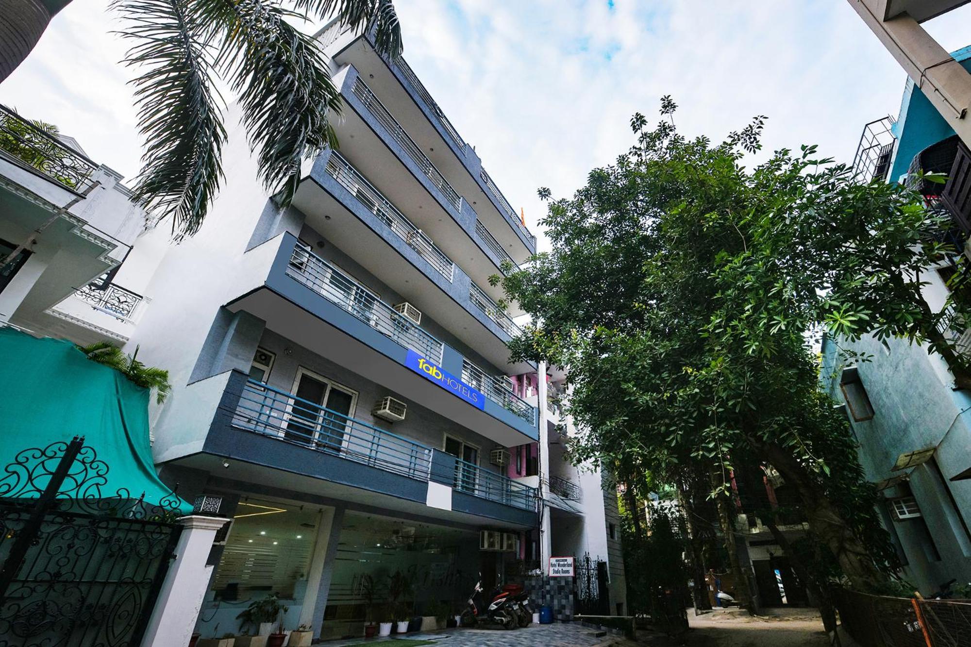 Fabhotel Wonderland Studio Rooms คูร์เคาน์ ภายนอก รูปภาพ