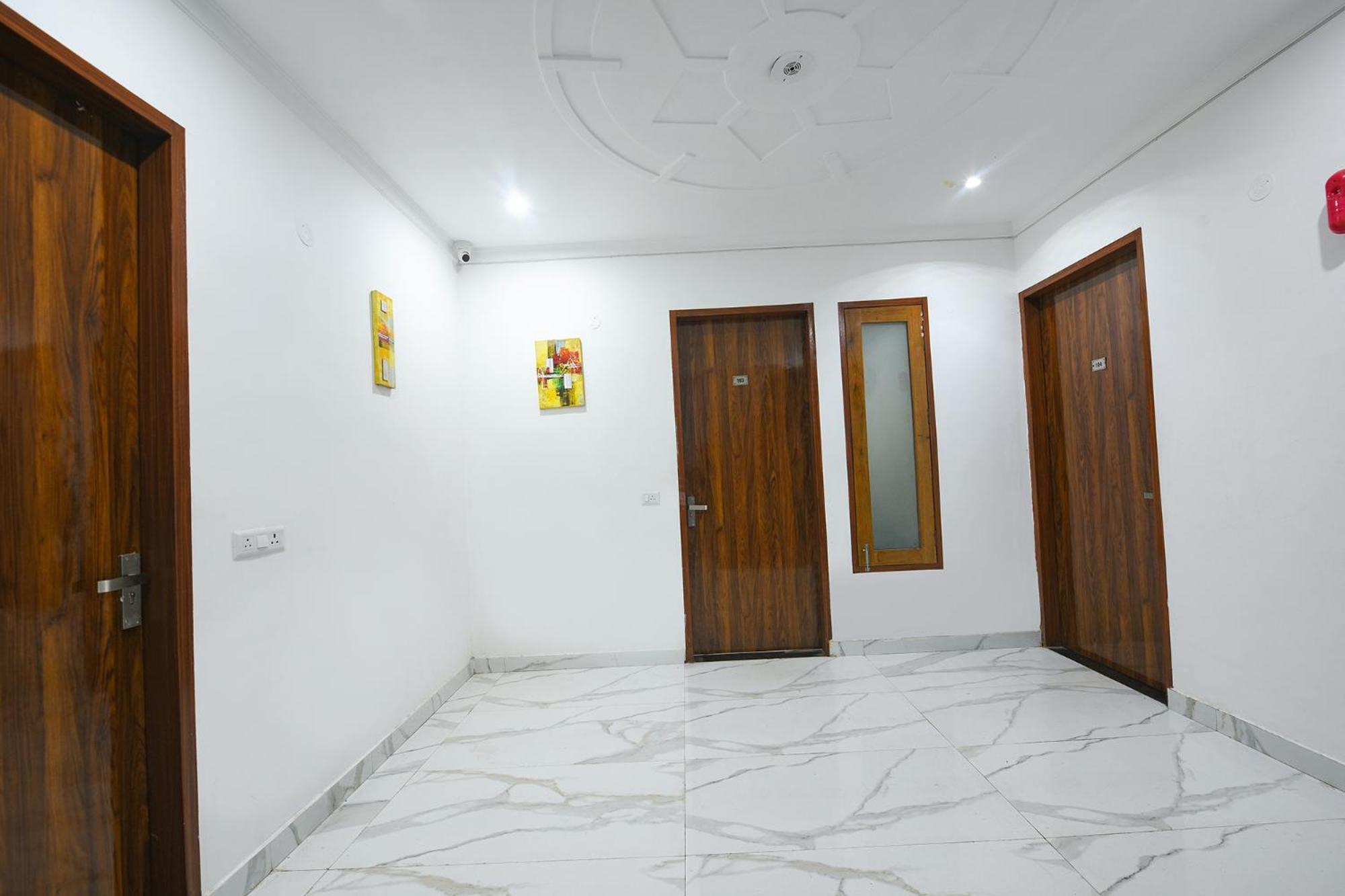 Fabhotel Wonderland Studio Rooms คูร์เคาน์ ภายนอก รูปภาพ